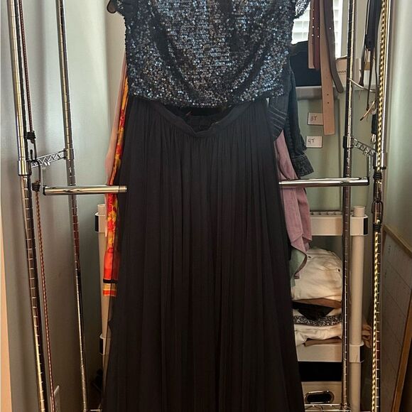 Adrianna Papell Two-Piece Embellished Dress with Tulle Skirt - Picture 5 of 10